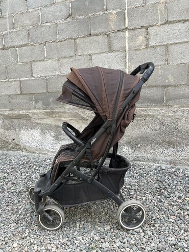 коляска детская benebaby: Коляска, цвет - Черный, Б/у