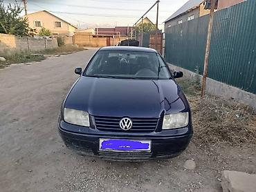 Унаа: Volkswagen Bora: 2002 г., 2 л, Кол менен иштөөчү, Бензин, Седан — 1
