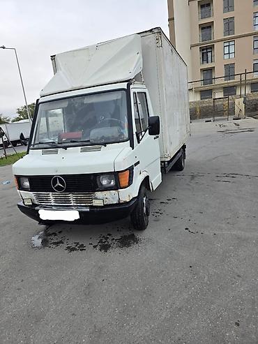 karavan maşınlar: Yükdaşıma üçün Mercedes-Benz furqon tipli yük maşını Xüsusiyyətlər: - — 1
