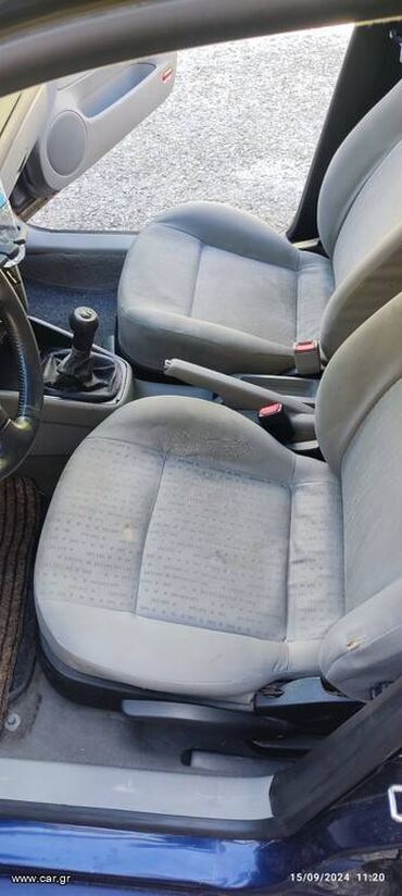 Volkswagen: Volkswagen Golf: 1.4 l. | 2000 έ. Χάτσμπακ — 11