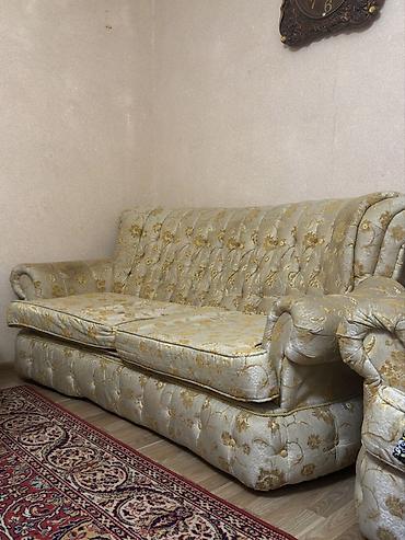 Divan və kreslo dəstləri: Asaqi yeri var qiymete gore narahat olmayin isteyen zeng etsin 24/saat — 1