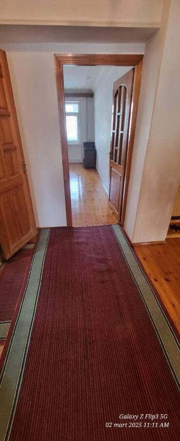 Uzunmüddətli kirayə mənzillər: Elmlər metrosuna yaxın,53 nömrəli məktəbin yanında,9 mərtəbənin,4-cü — 14