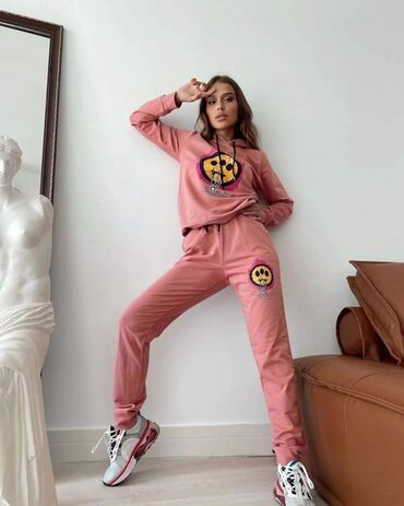 Gornji i donji deo: S m l xl 2500 — 3