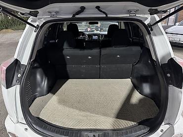 Toyota: Toyota RAV4: 2017 г., 2.5 л, Бензин, Кроссовер — 16
