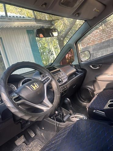 aion авто: Honda Fit: 2008 г., 1.5 л, Автомат, Бензин, Хэтчбэк — 3