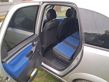 Opel: Opel Meriva: 1.7 l | 2003 г. 218416 km MPV Body Type na lalafo.rs — 9 Opel: Opel Meriva: 1.7 l | 2003 г. 218416 km MPV Body Type — 9