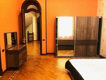 Ofislər: Nərimanov rayonu, “Məmməd Araz (köhnə Teymur Əliyev küçəsi)”, “Avropa — 13