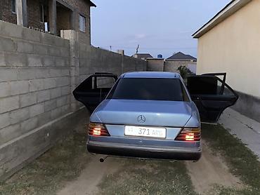 купить мерс с: Mercedes-Benz W124: 1988 г., 2.3 л, Механика, Бензин, Седан — 2