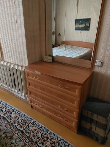 Спальный гарнитур, комод, шкаф,кровать, 2 прикроватные тумбы, зеркало