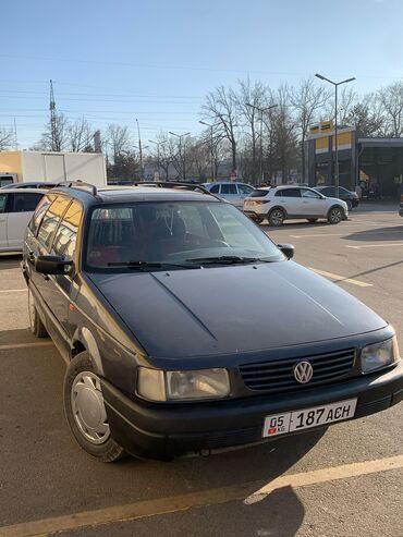 Volkswagen: Volkswagen Passat: 1991 г., 1.8 л, Механика, Бензин, Универсал