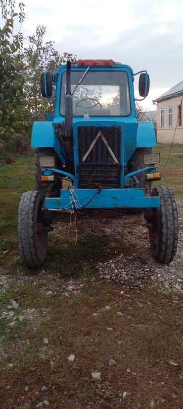 диски на зимнюю резину хендай элантра 2006: Mavi rəngli təkərli traktor - Kabinli model, ön egzoz borusu və tavan