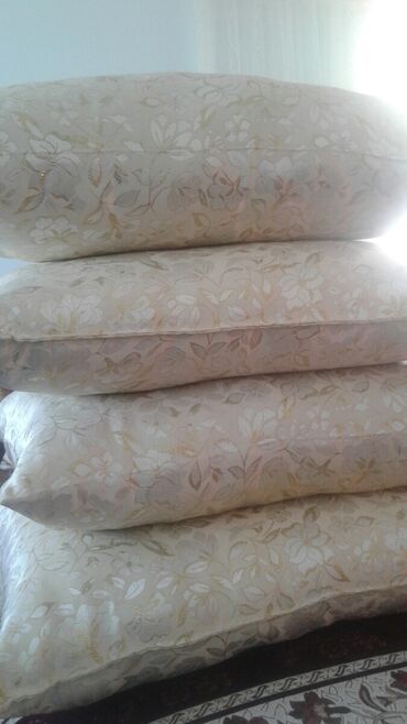 Yorğanlar, adyallar: Yorğan döşək cehizlikdi təzədi hamisi birlikdə 500 azn — 6