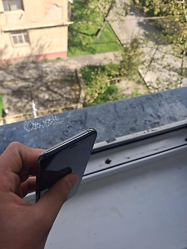 Apple iPhone: IPhone Xs, 256 GB, Qara, Face ID — 6