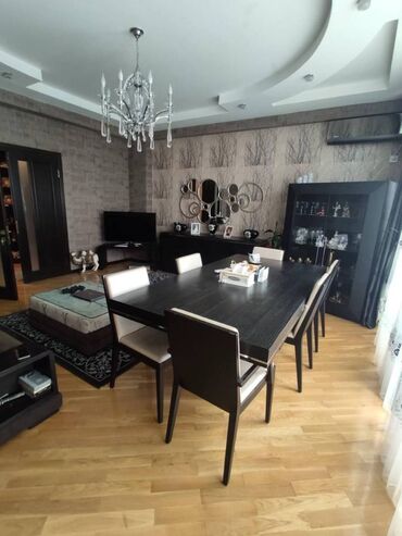 astarada evler: 3 otaqlı, Yeni tikili, 115 kv. m