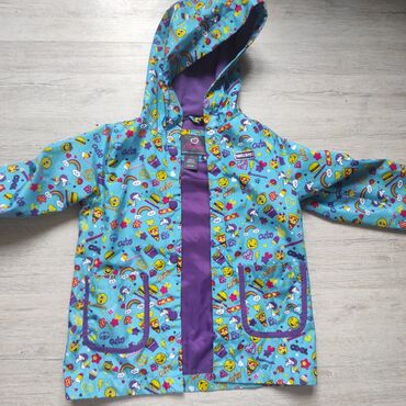 продаю детские куртки: Срочно продаю!!! Skechers -
 куртка дождевик. 300 сом
