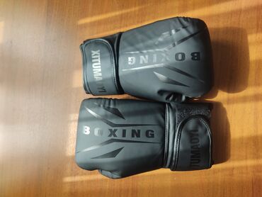 боксерские перчатки для детей: Боксерские перчатки 10 унций. НОВЫЕ! Заказал с интернет магазина, по