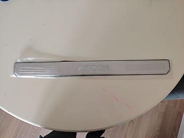Аксессуары и тюнинг: Mercedes-Benz üçün LED işıqlı “AMG” qapı astarlığı (door sill plate) — 2