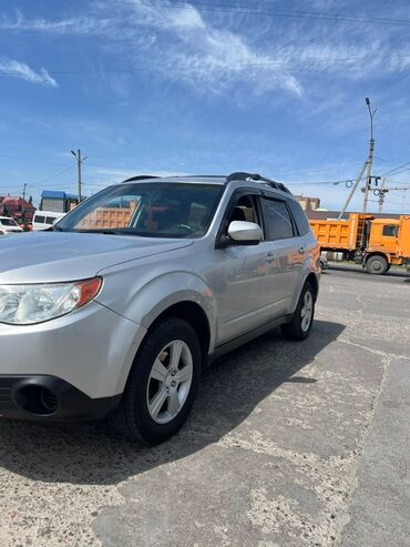 авто с армянскими номерами: Subaru Forester: 2010 г., 2.5 л, Автомат, Бензин, Кроссовер
