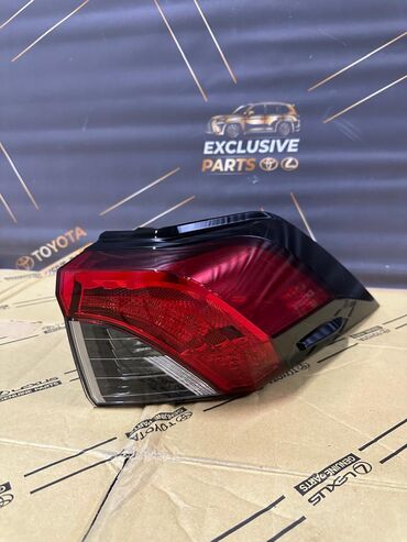 Стоп-сигналы: Комплект стоп-сигналов Toyota 2020 г., Новый, Оригинал, Япония