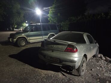 на опель вектра а: Mazda 323: 1990 г., 1.3 л, Механика, Бензин