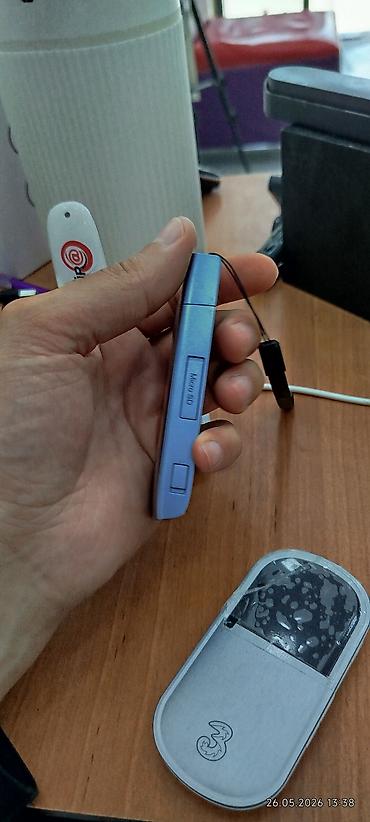 irsad iphone 13 pro: Portativ mobil Wi‑Fi (MiFi) cihazı - Operator loqolu kompakt cib — 3