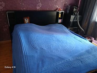 Yataq otağı mebel. Şfaner, çarpayı