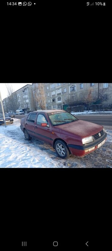 растрочка машина: Volkswagen Vento: 1992 г., 1.8 л, Механика, Бензин, Седан