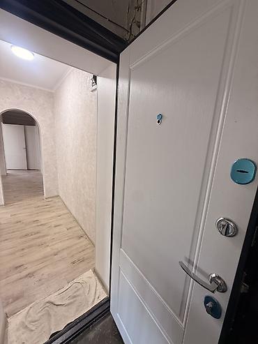 Батирлер: 3 бөлмө, 65 м², 104-серия, 2 кабат, Жаңы ремонт — 1