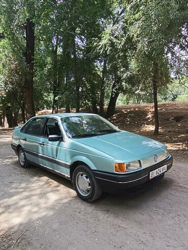 1 9дизел: Volkswagen Passat: 1990 г., 1.8 л, Механика, Бензин, Седан
