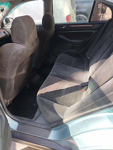 сиденья: Honda Accord: 2001 г., 1.8 л, Автомат, Бензин, Хэтчбэк — 9