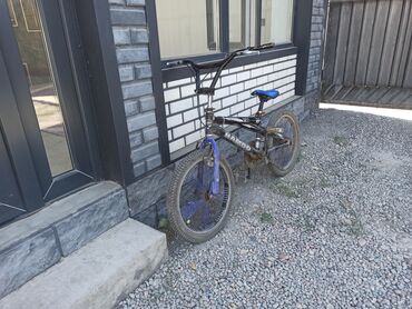 купить покрышку и камеру на велосипед: BMX велосипед, Б/у