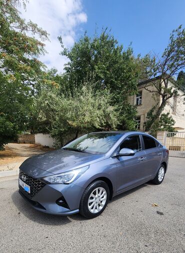Hyundai: Hyundai Accent: 1.6 l | 2021 il Sedan