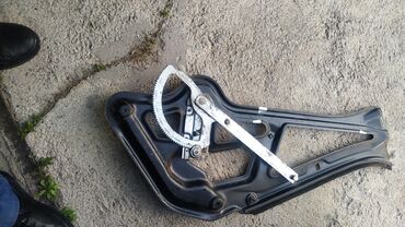 Другие аксессуары: Спринтер стекло и форточка правой двери, педаль газа подголовник — 4