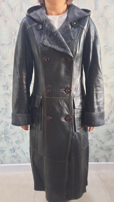 женское черное пальто: Пальто, L (EU 40)