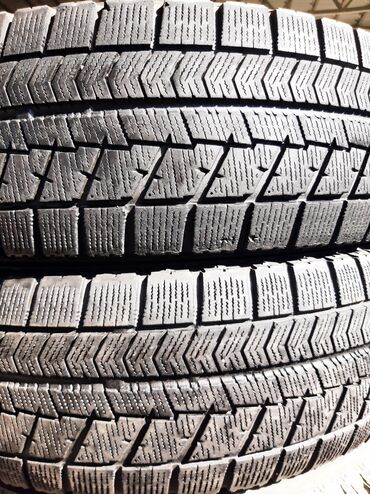 колесо на мини трактор: Шины 185 / 70 / R 14, Зима, Б/у, Пара, Япония, Bridgestone