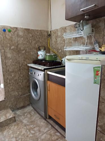 kirayə evlər montin: Kirayə mənzil – 2 otaqli qaz su isiq var esya ilə birlikdə internet — 5