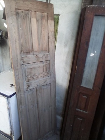 Межкомнатные двери: Дверь двухстворчатая размер: ?м. половинки ( 390-510 ). Дверь
