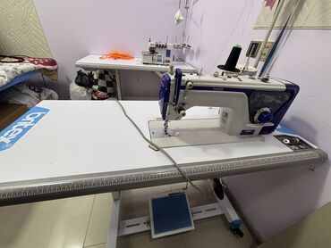 Tikiş maşınları: Tikiş maşını İşlənmiş,Elektromexaniki, 4 saplı, Ünvandan götürmə