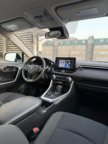Toyota: Toyota RAV4: 2022 г., 2.5 л, Автомат, Гибрид, Внедорожник — 6