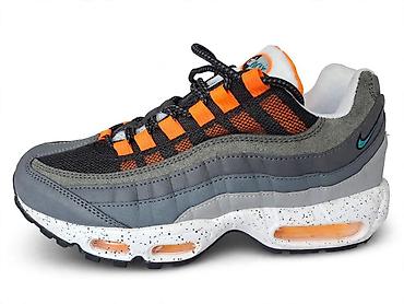 Nike Air Max 95 patike – muški model - Dizajn sa višeslojnim panelima na lalafo.rs Nike Air Max 95 patike – muški model - Dizajn sa višeslojnim panelima