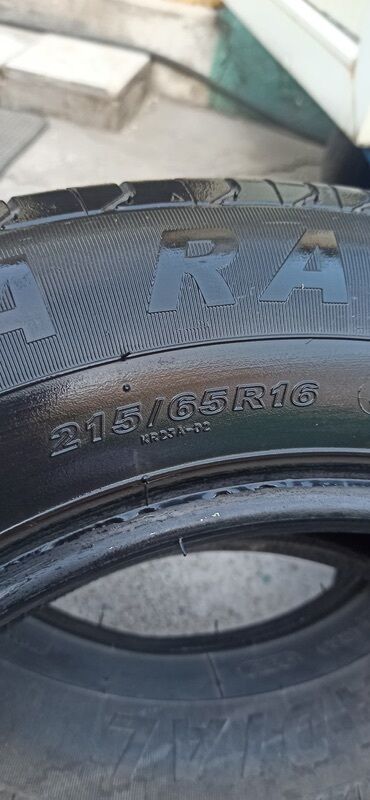 сколько стоят зимние шины на машину: Шины 215 / 65 / R 16, Всесезонная, Б/у, Пара, Легковые, Китай