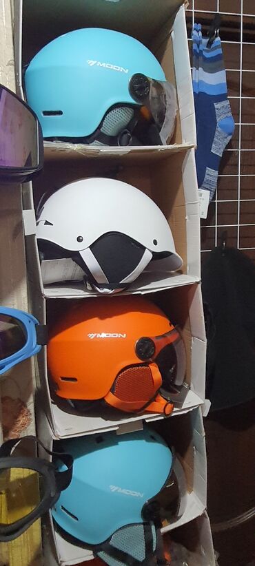 Шлемы: Лыжные очки шлемы балаклавы бафы термоноски перчатки. итд at lalafo.kg — 14 Шлемы: Лыжные очки шлемы балаклавы бафы термоноски перчатки. итд — 14