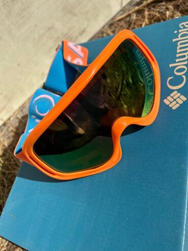 часы фирменные: Горнолыжная/сноубордическая маска - Панорамная сферическая линза с