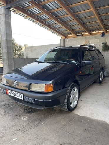 лейлек машина: Volkswagen Passat Variant: 1993 г., 1.8 л, Механика, Бензин, Универсал