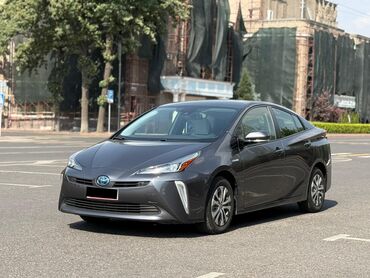 фит машина цена ош: Toyota Prius: 2019 г., 1.8 л, Вариатор, Гибрид, Седан