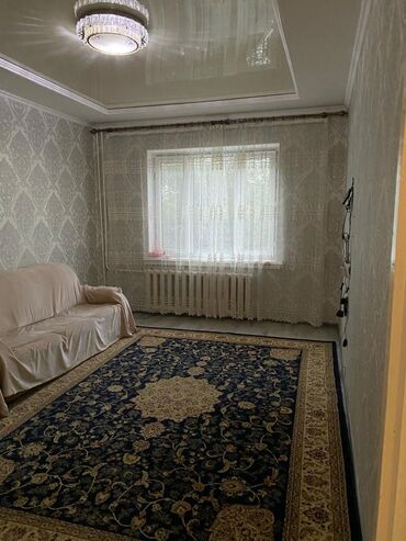 кант дом квартира: 2 комнаты, 48 м², 105 серия, 2 этаж