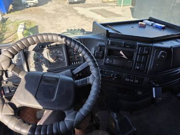 Тягачи: Тягач, Volvo, 1999 г., Самосвал — 8