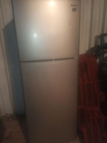 Холодильники: Двухкамерный холодильник Самсунг Нофрост 1,6 м. с верхней морозильной — 3