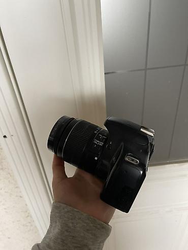 Фотоаппараты: Не работает, надо отнести в ремонт Продаю по символической цене — 3