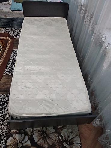 односпальная крават с камотам: Односпальная кровать, Б/у, С матрасом, длина - 195 см — 2
